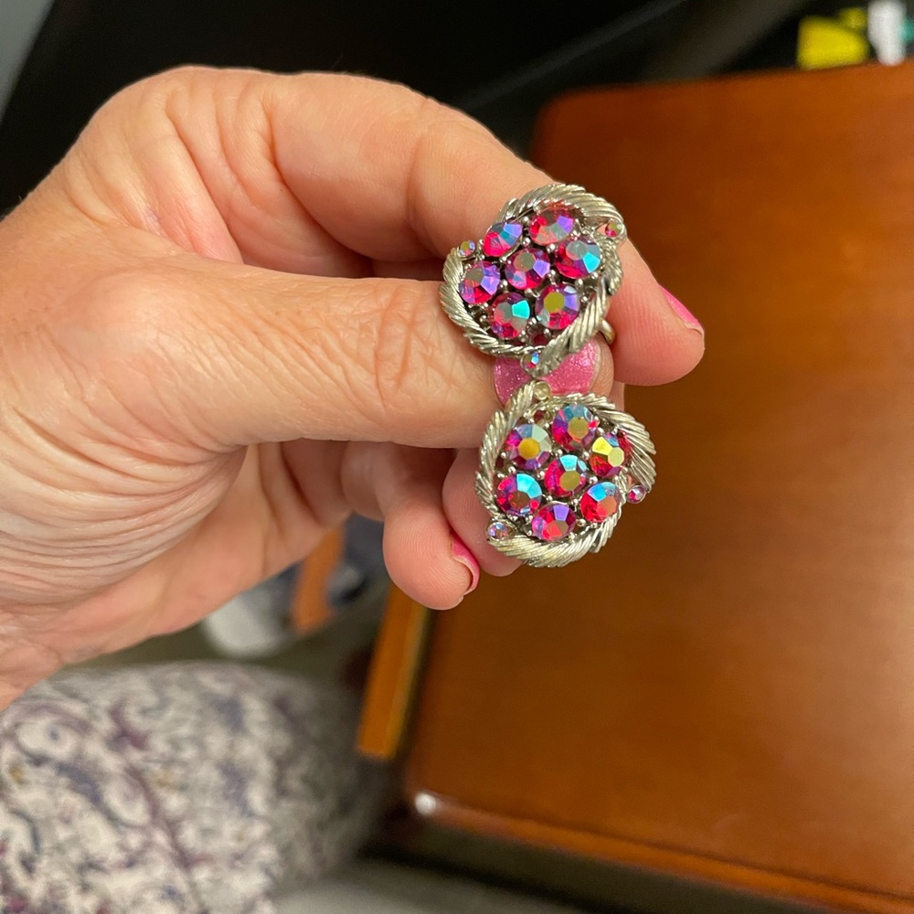 LISNER Antique Elegant Silver and Pink AB  Earrings